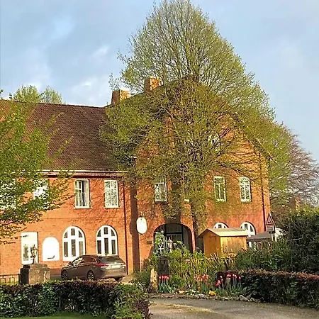 Konukevi Landgasthof Witten 3*