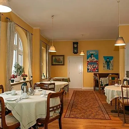 Konukevi Landgasthof Witten 3*