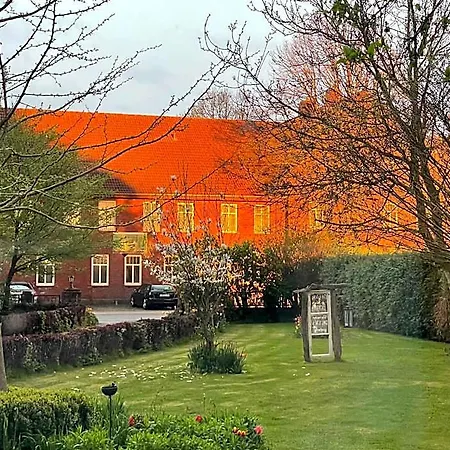 Konukevi Landgasthof Witten Labenz