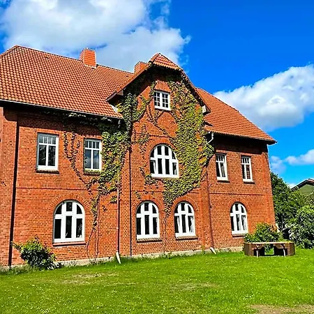 Konukevi Landgasthof Witten 3*